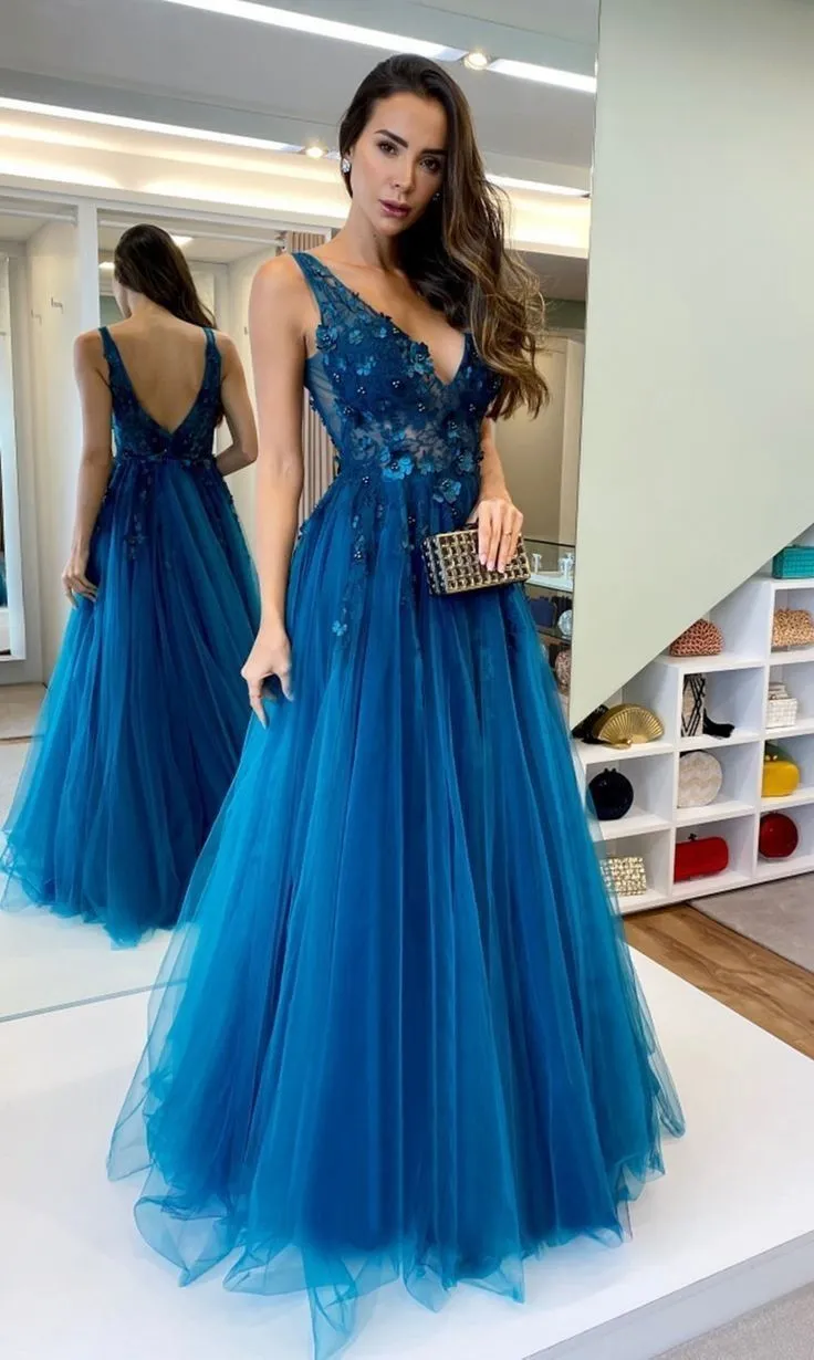 A-Line V Neck Appliques and Tulle Prom Dresses Y5379