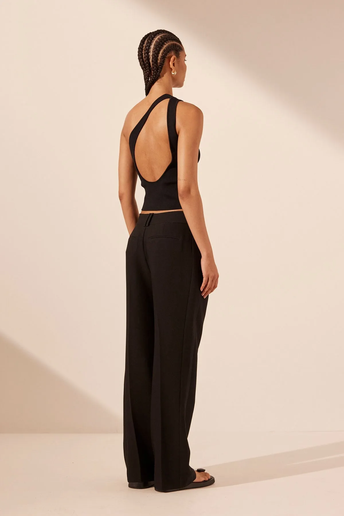 BASIC ONE SHOULDER OPEN BACK TOP - BLACK