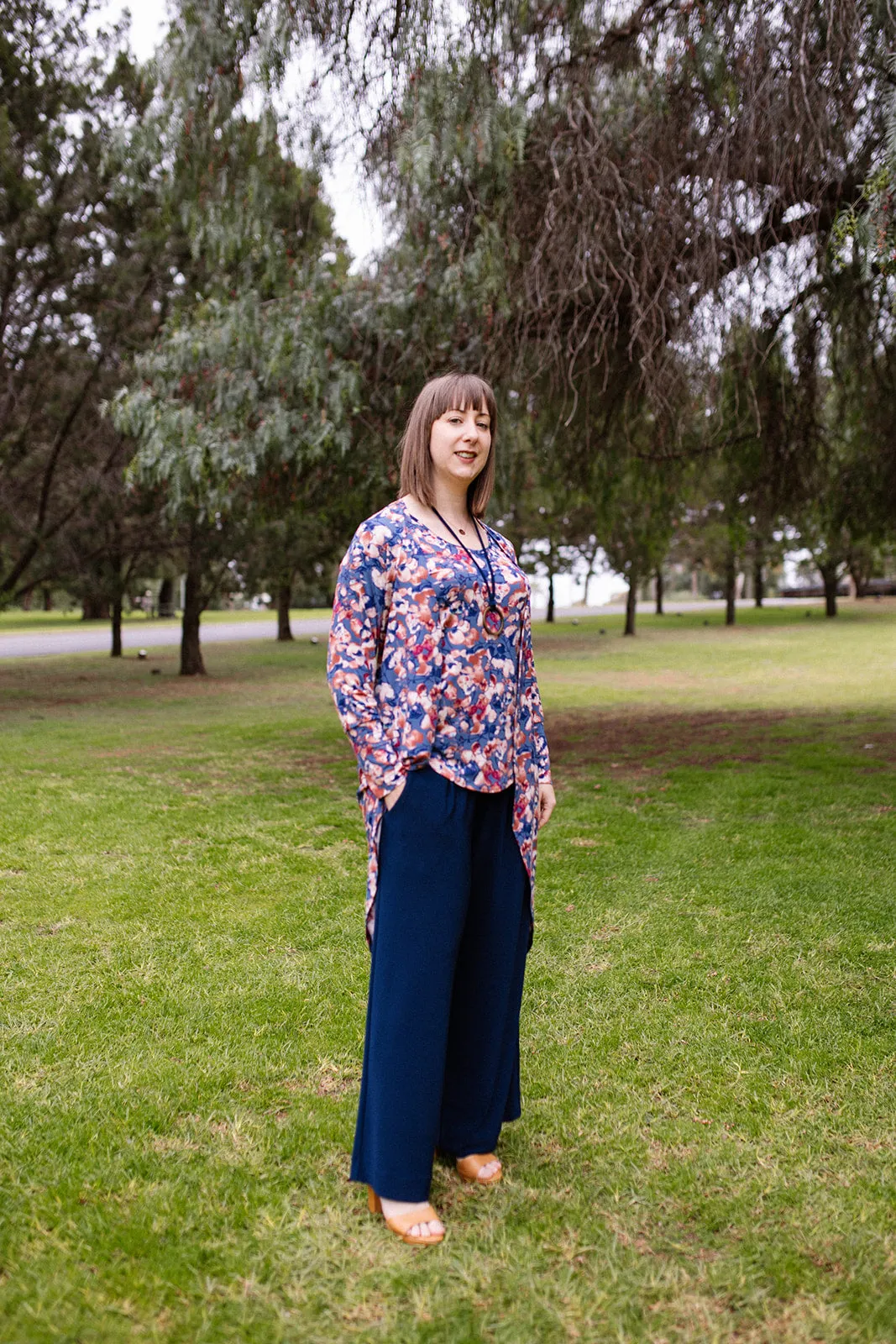 LUCIA Shaped Top in Navy Autumn Leaves