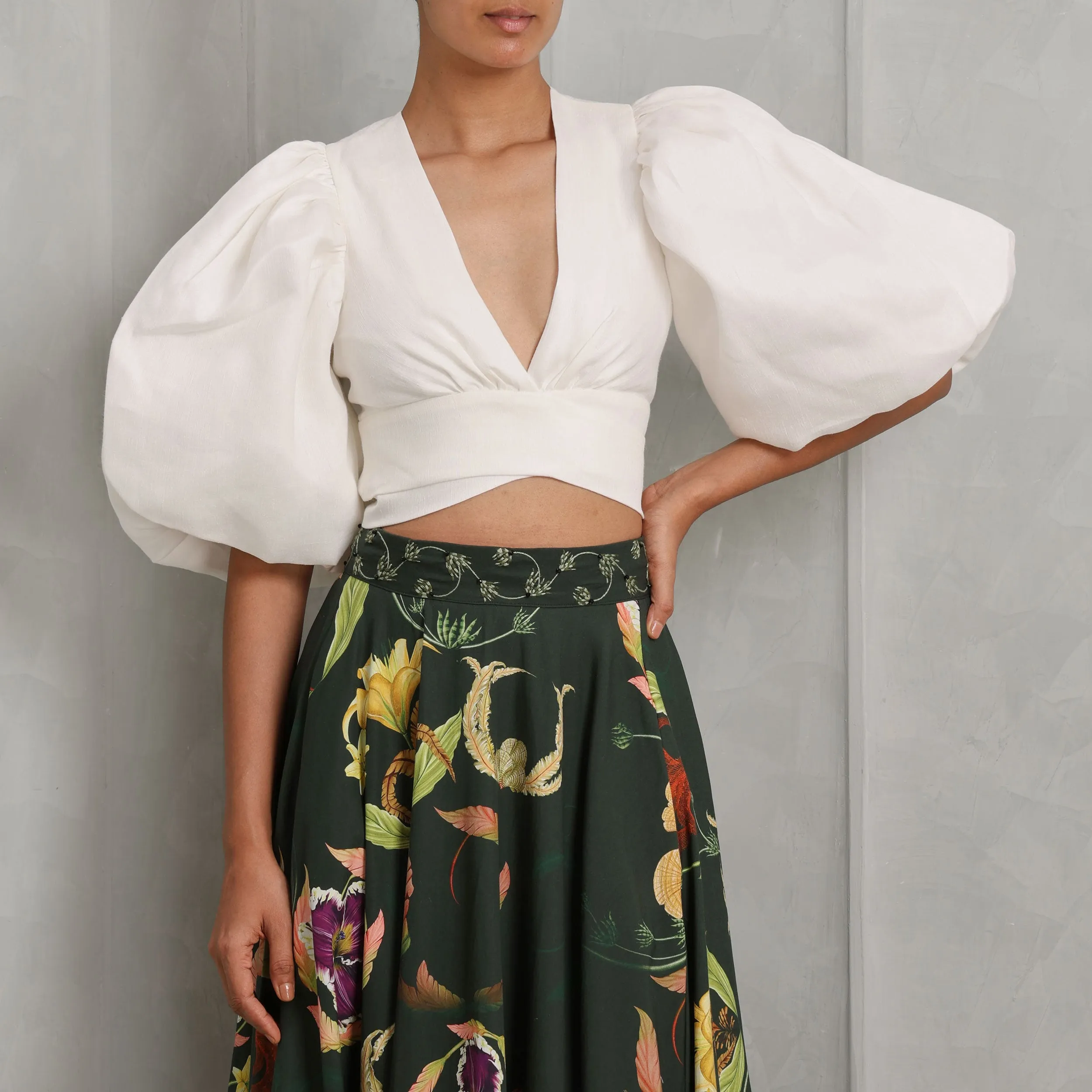 Puffed Sleeves Crop Top